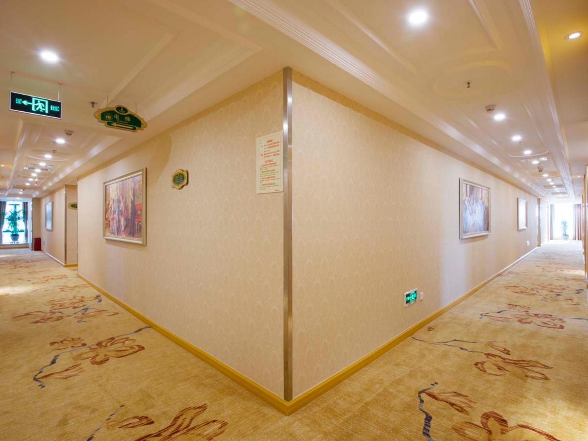 Vienna International Hotel Shenzhen Guangming Avenue Exterior photo
